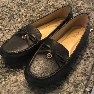 Michael Kors size 8.5 black loafer